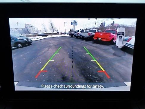 Certified 2022 Ford Explorer XLT w/ Equipment Group 202A image 27