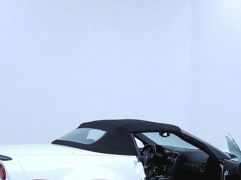Used 2010 Chevrolet Corvette Grand Sport w/ Preferred Equipment Group RWD image 11