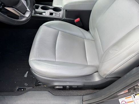 Used 2019 Subaru Outback 3.6R Limited AWD/4WD image 24