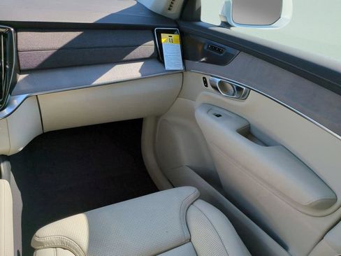 New 2026 Volvo XC90 B6 Ultra w/ Protection Package AWD/4WD image 23