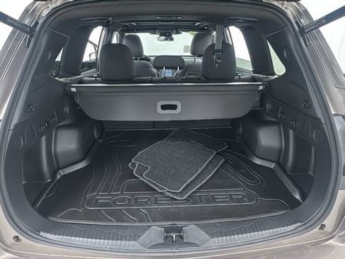 Used 2025 Subaru Forester Premium image 15