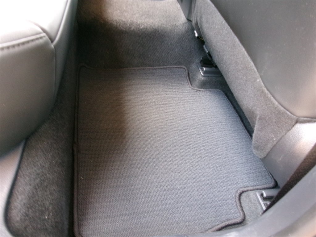 Used 2024 Toyota Camry XLE FWD image 30