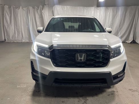 Used 2024 Honda Passport EX-L image 2