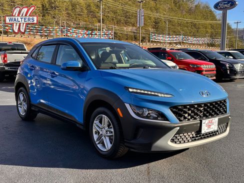 Used 2022 Hyundai Kona SE image 1