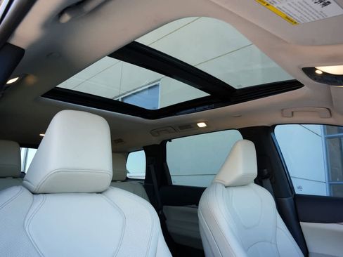 Certified 2025 INFINITI QX60 Sensory image 24