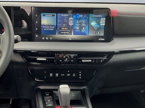 New 2026 Nissan Kicks SR image 7