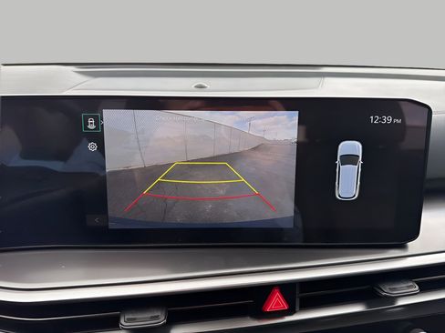 Used 2025 Kia Sorento S w/ Panoramic Sunroof Package image 17