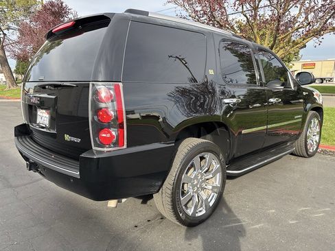 Used 2013 GMC Yukon Denali image 13