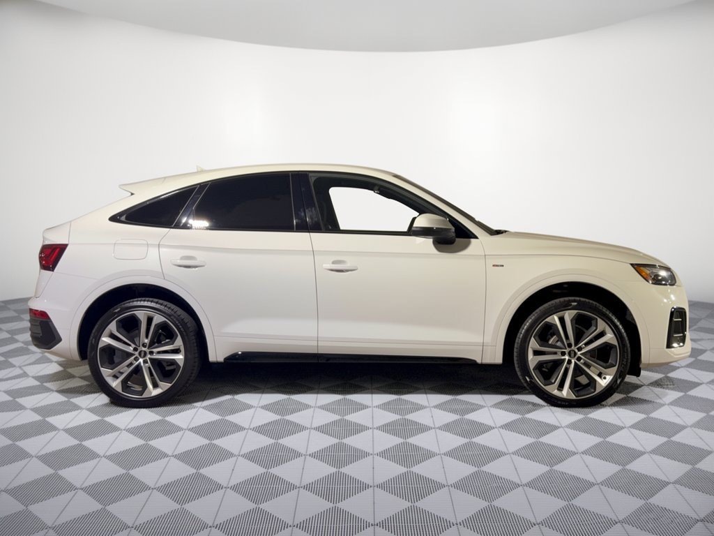 Used 2023 Audi Q5 2.0T Premium Plus w/ Premium Plus Package AWD/4WD image 8