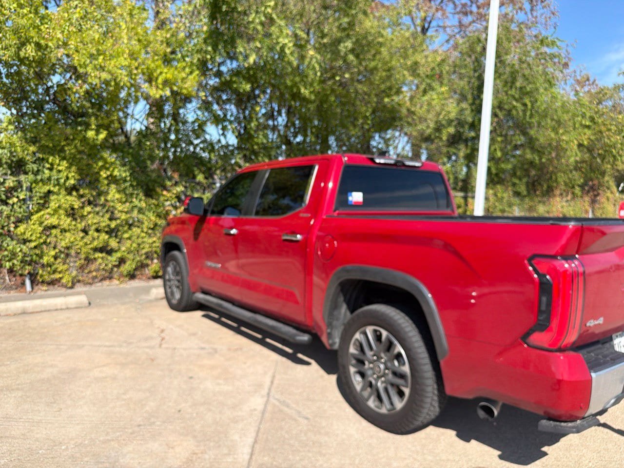 Used 2024 Toyota Tundra Limited AWD/4WD image 7