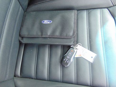 Used 2016 Ford Edge SEL w/ Equipment Group 201A AWD/4WD image 10