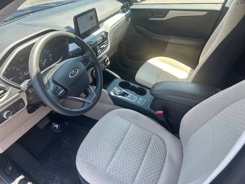 Used 2022 Ford Escape SE FWD image 11