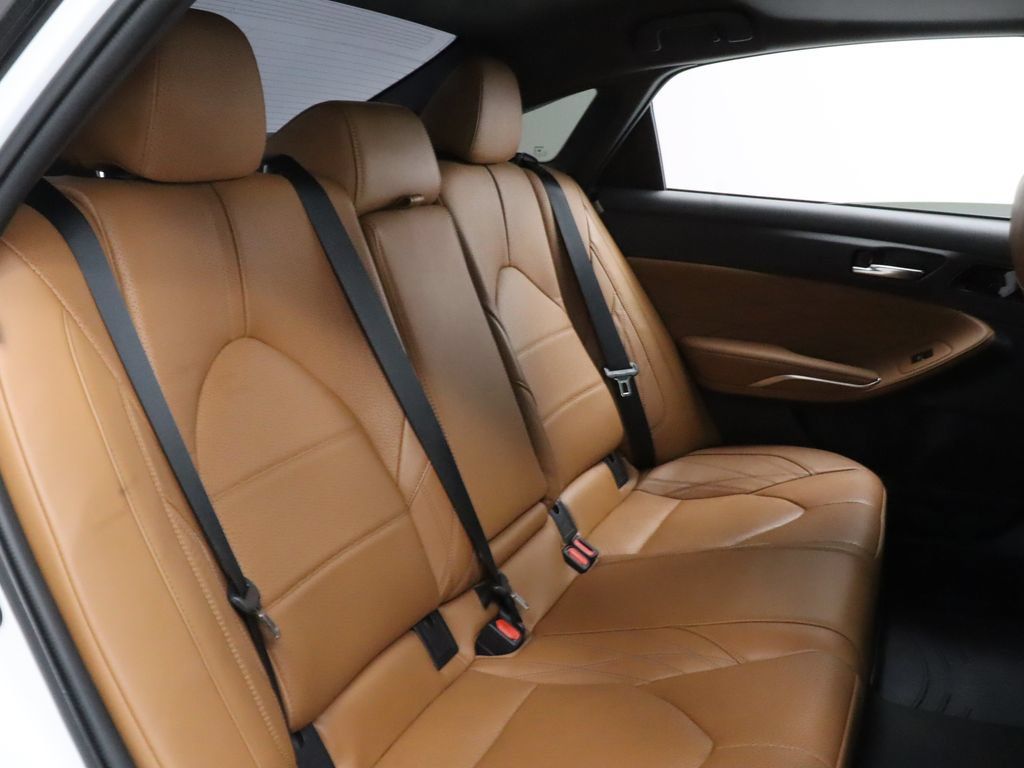 Used 2019 Toyota Avalon Limited w/ Advanced Safety Package FWD image 31