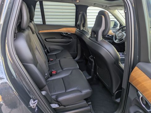 Certified 2022 Volvo XC90 T8 Inscription Expression image 33