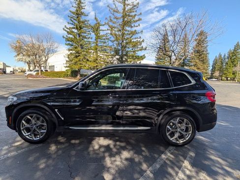 Used 2021 BMW X3 xDrive30e w/ Premium Package AWD/4WD image 10