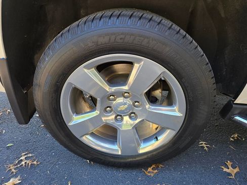 Used 2018 Chevrolet Tahoe Premier image 11