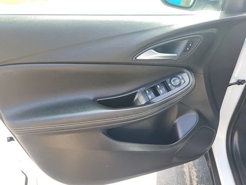 Used 2025 Buick Encore GX Preferred FWD image 24