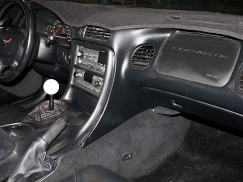 Used 2001 Chevrolet Corvette Z06 RWD image 36