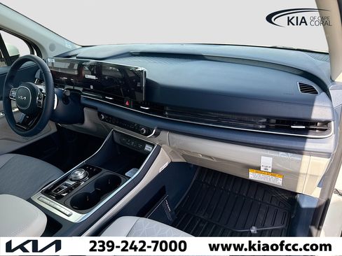 New 2026 Kia Carnival EX image 14