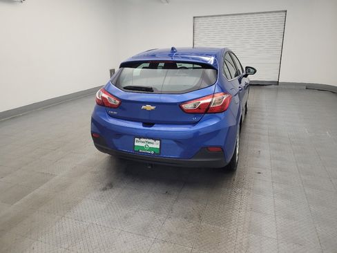 Used 2017 Chevrolet Cruze LT w/ Convenience Package image 7