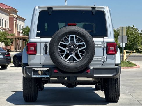 New 2024 Jeep Wrangler Sahara image 5