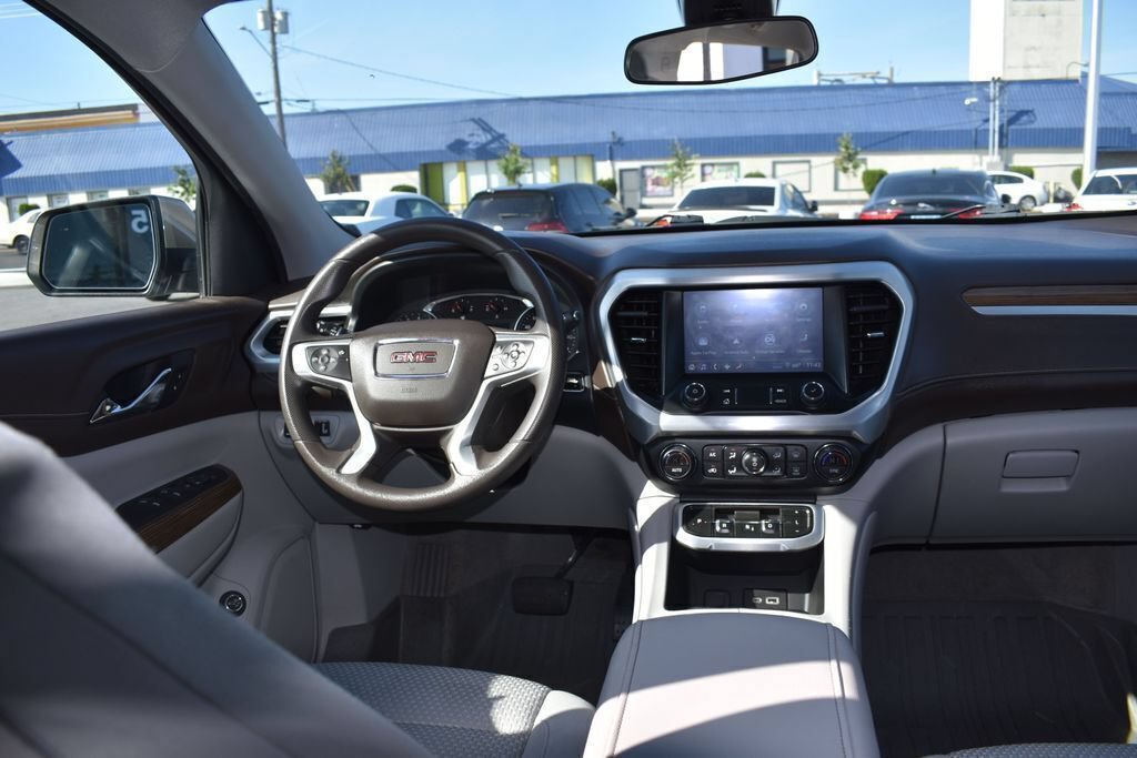Used 2023 GMC Acadia SLE w/ Driver Convenience Package AWD/4WD image 2