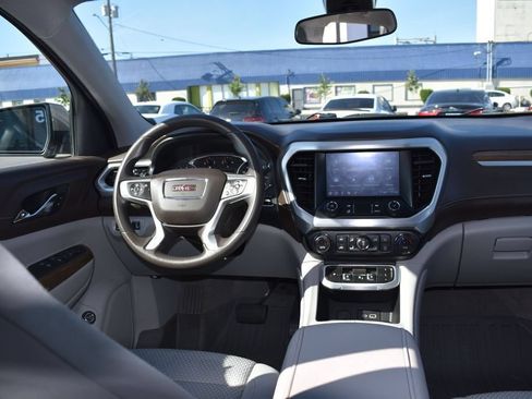 Used 2023 GMC Acadia SLE w/ Driver Convenience Package AWD/4WD image 2