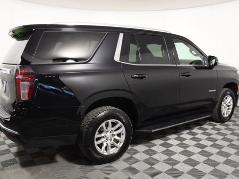 Used 2022 Chevrolet Tahoe LT w/ Luxury Package AWD/4WD image 7
