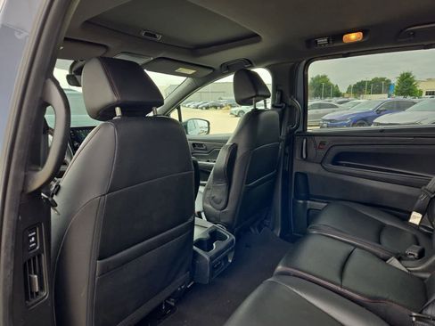 Used 2023 Honda Odyssey Sport image 16