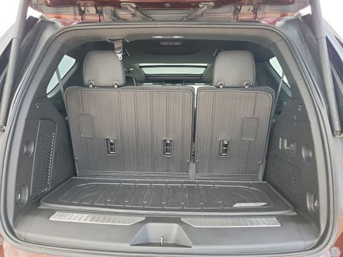 Used 2023 GMC Yukon AT4 w/ Technology Package AWD/4WD image 23