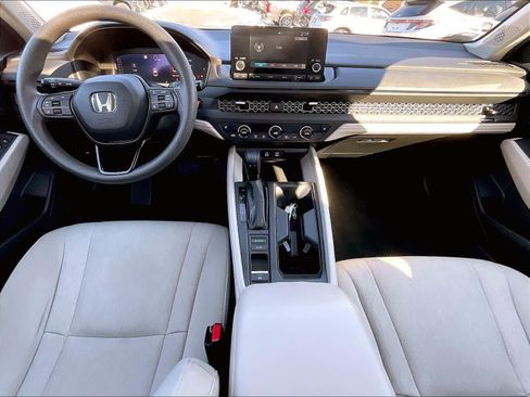 Certified 2023 Honda Accord EX image 21