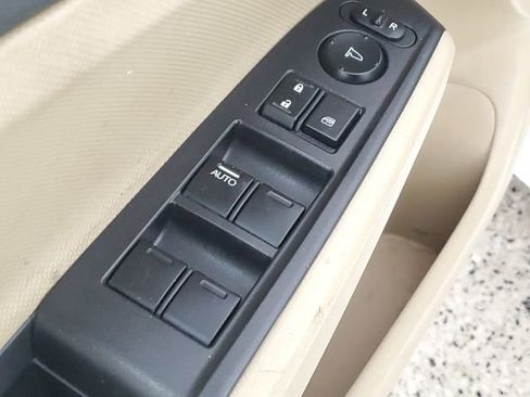 Used 2012 Honda Accord LX image 21