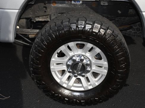 Used 2019 Ford F250 XLT w/ XLT Value Package image 39