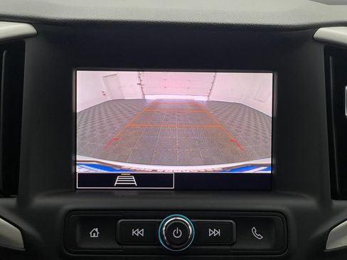 Used 2024 GMC Terrain SLE FWD image 4
