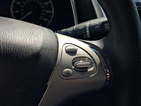 Used 2016 Nissan Murano S image 27