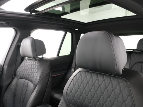 Used 2026 BMW X5 xDrive40i w/ M Sport Package AWD/4WD image 29