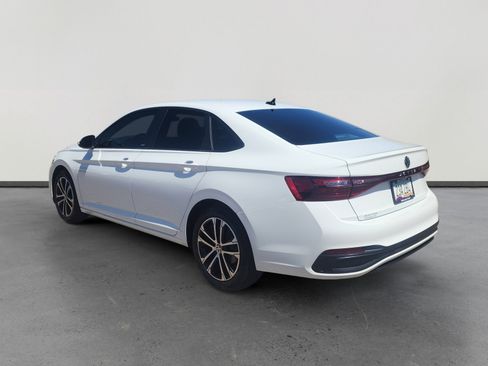 Certified 2026 Volkswagen Jetta Sport FWD image 3