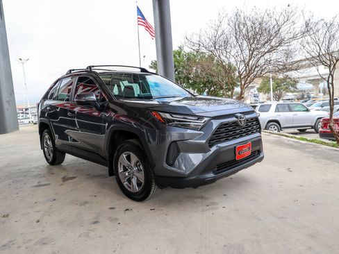 Certified 2025 Toyota RAV4 XLE w/ Convenience Package image 5