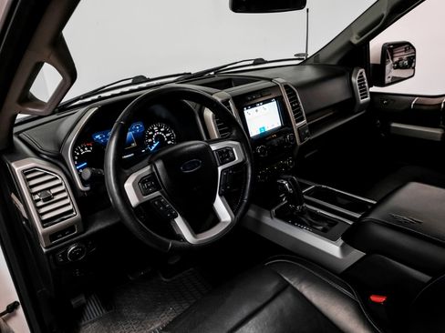 Used 2016 Ford F150 Lariat w/ Equipment Group 501A Mid image 3