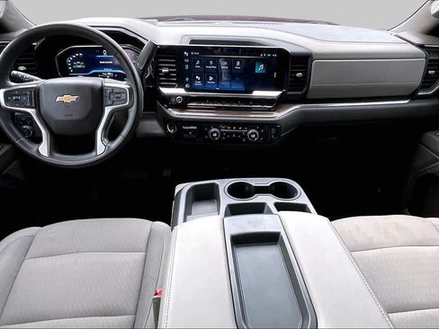 Used 2023 Chevrolet Silverado 1500 LT AWD/4WD image 15