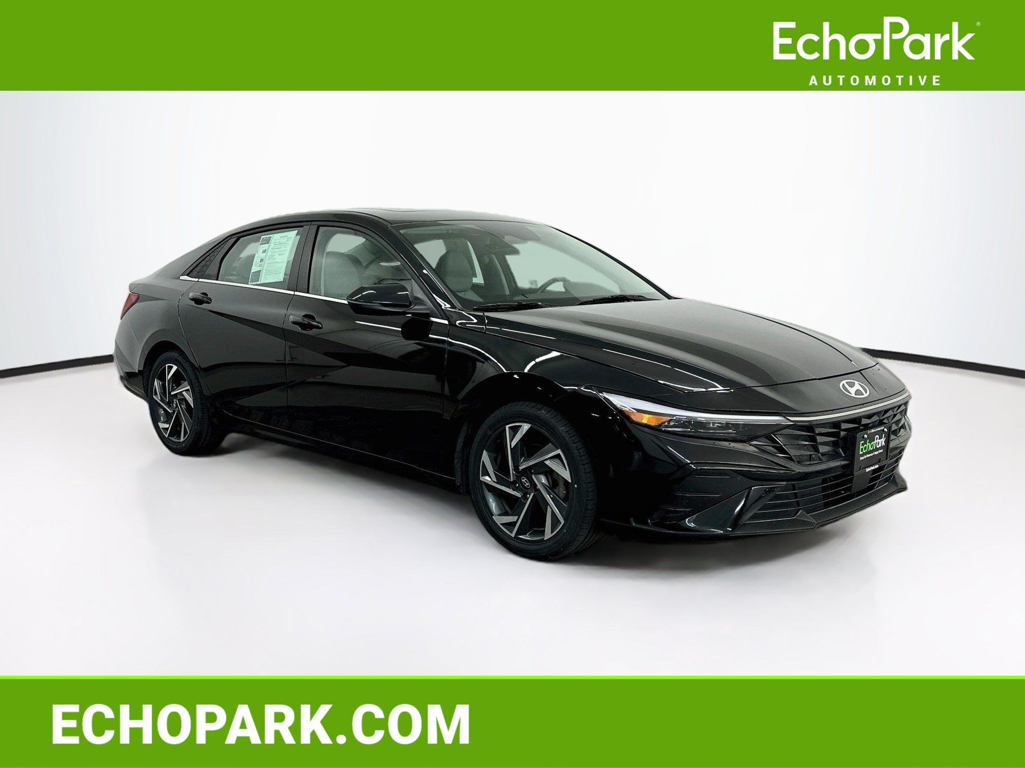 Used 2025 Hyundai Elantra Limited FWD image 1