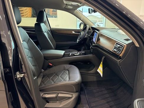 New 2026 Volkswagen Atlas SE image 9