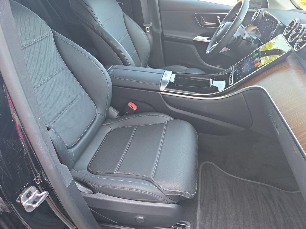 Certified 2025 Mercedes-Benz GLC 350e 4MATIC image 16