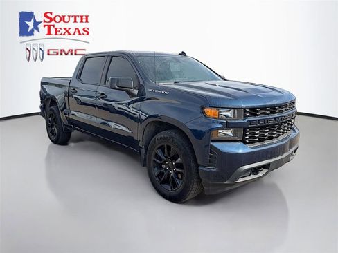 Used 2022 Chevrolet Silverado 1500 Custom image 1