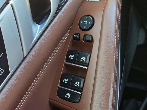 Used 2019 BMW X5 xDrive40i w/ Premium Package 2 image 17