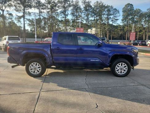 Certified 2025 Toyota Tacoma SR5 image 8