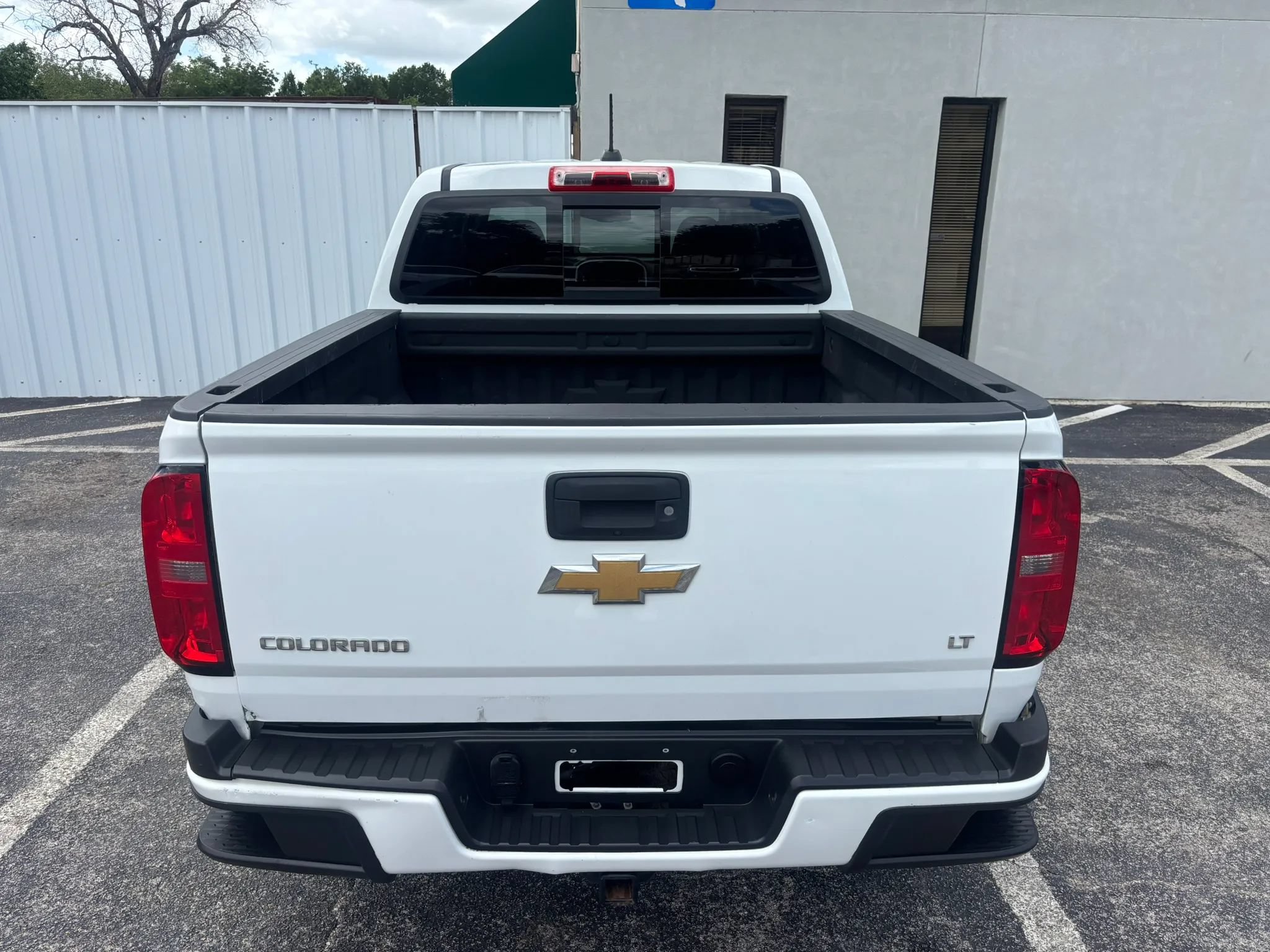Used 2016 Chevrolet Colorado LT w/ LT Convenience Package RWD image 8