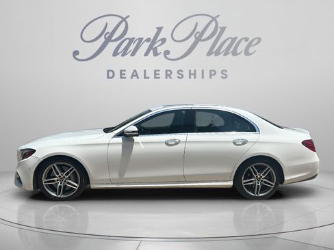 Used 2018 Mercedes-Benz E 300 image 2