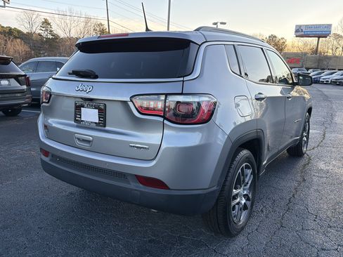 Used 2020 Jeep Compass Latitude w/ Safety & Security Group image 6