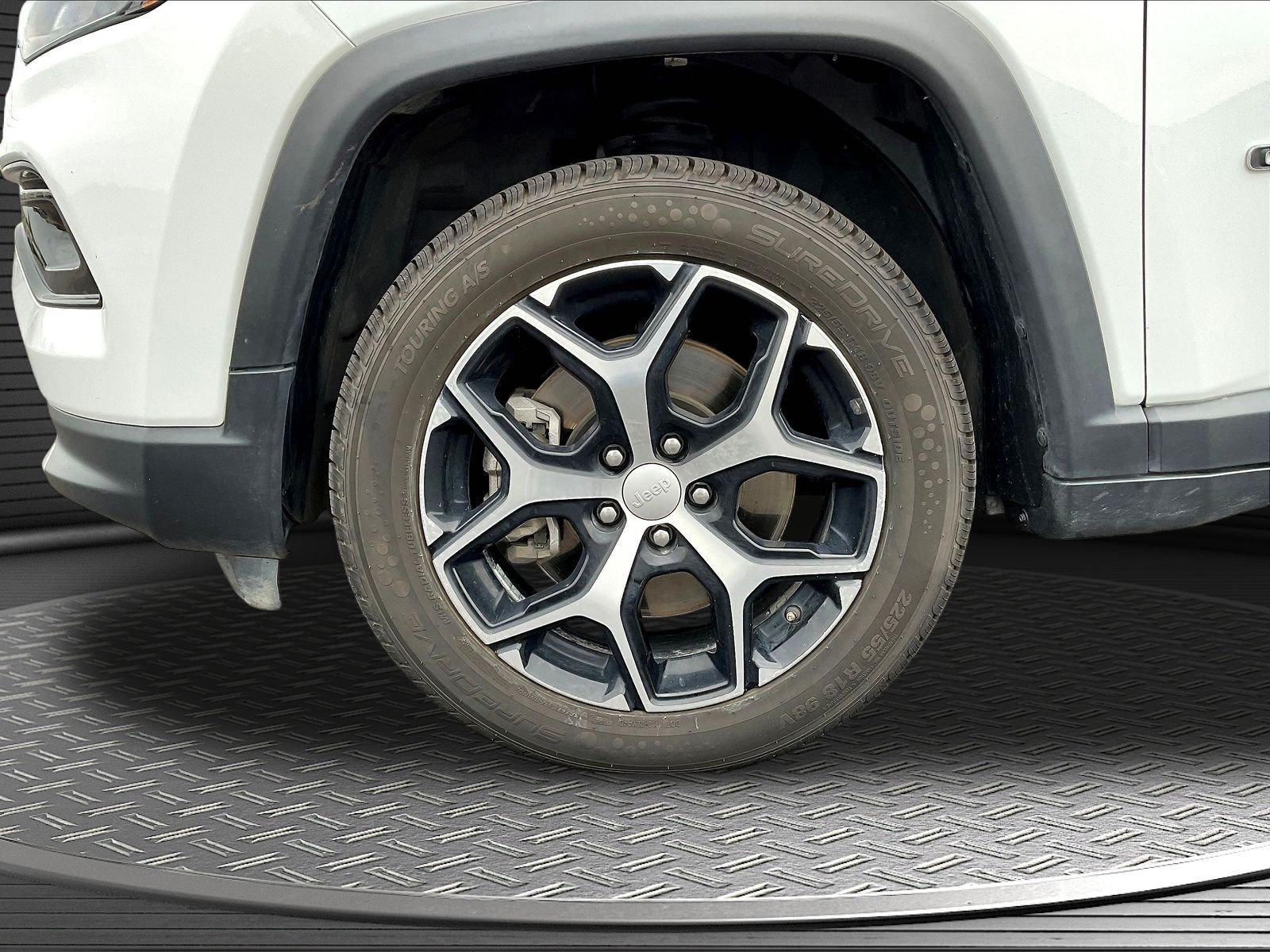 Used 2024 Jeep Compass Limited AWD/4WD image 28